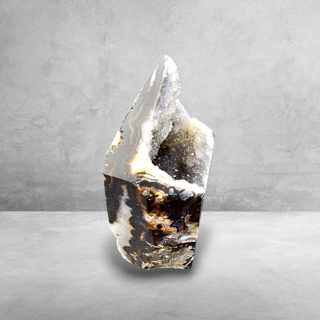 Druzy Agate Tower, Black & Gold (small)