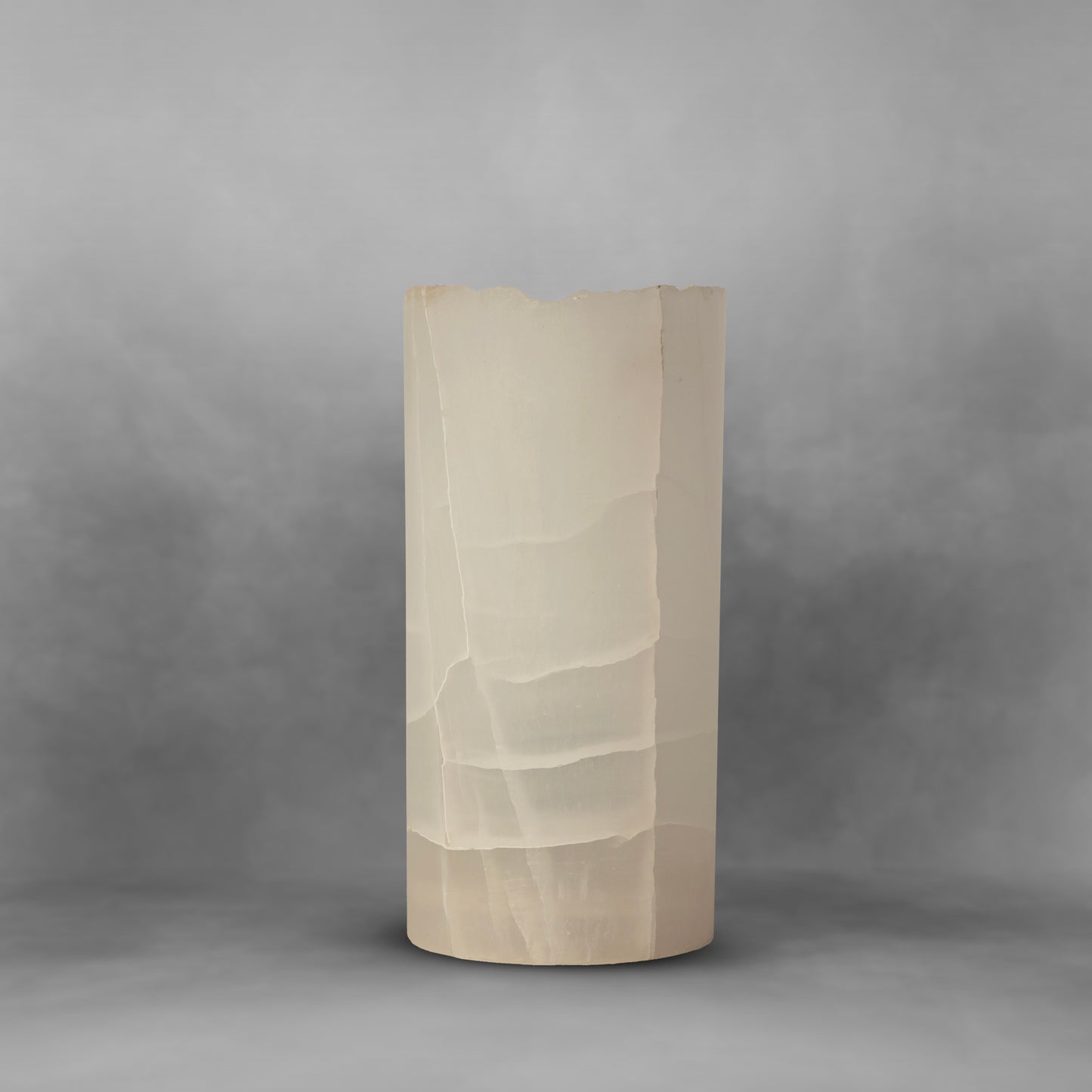 White Fracture Series 105, sophisticated onyx table lamp with irregular top