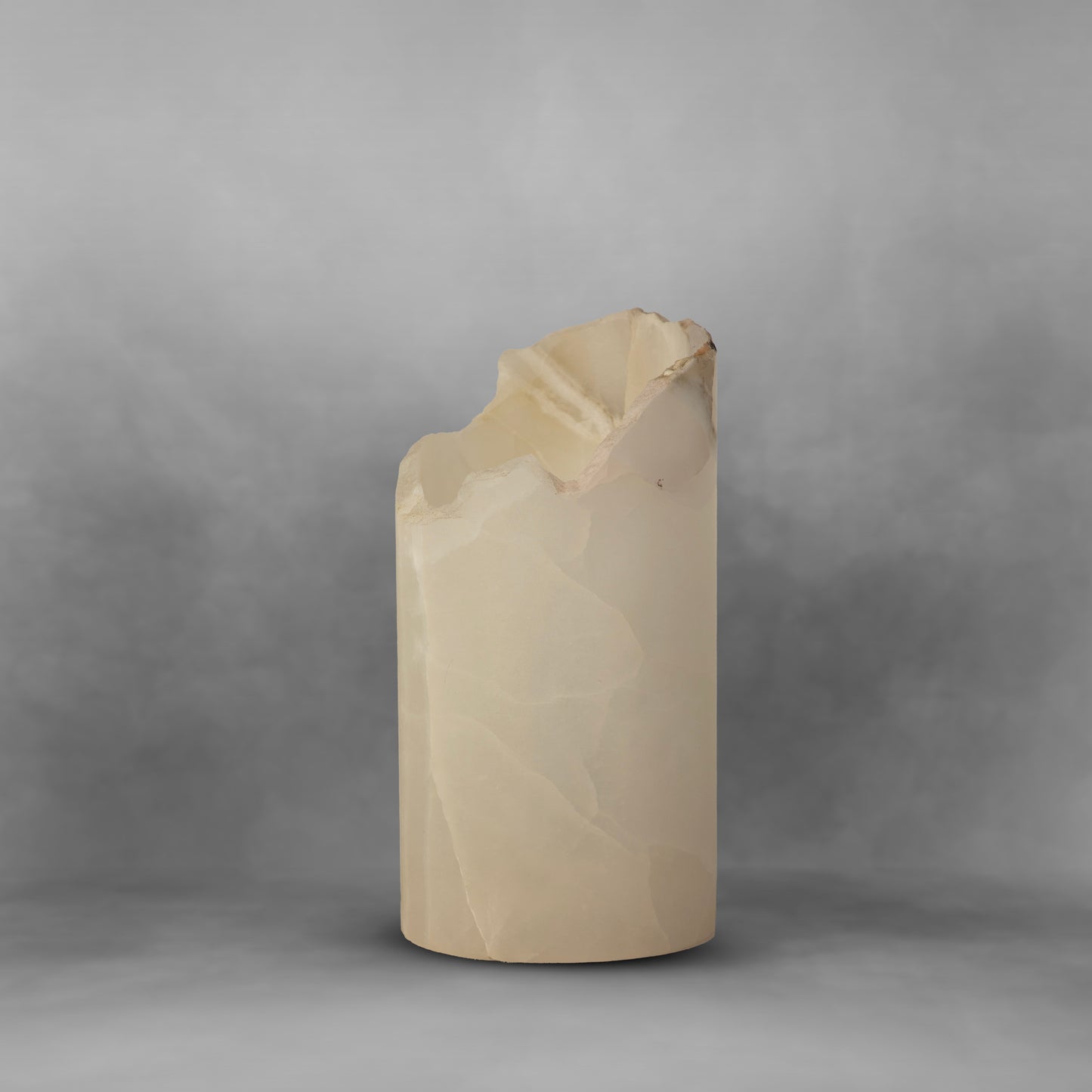 White Fracture Series 106, sophisticated onyx table lamp with irregular top