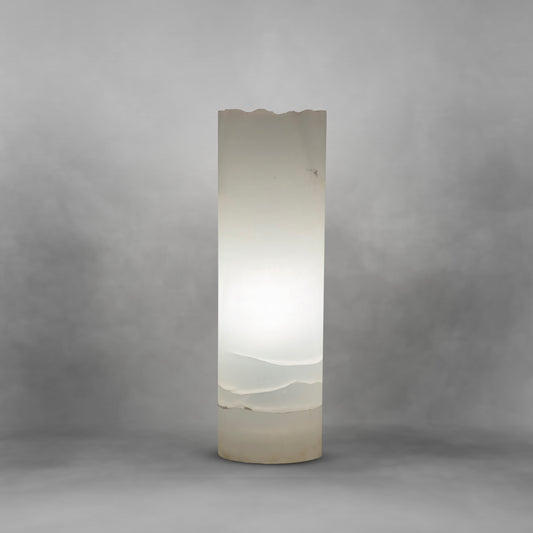 White Fracture Series 107, sophisticated onyx table lamp with irregular top