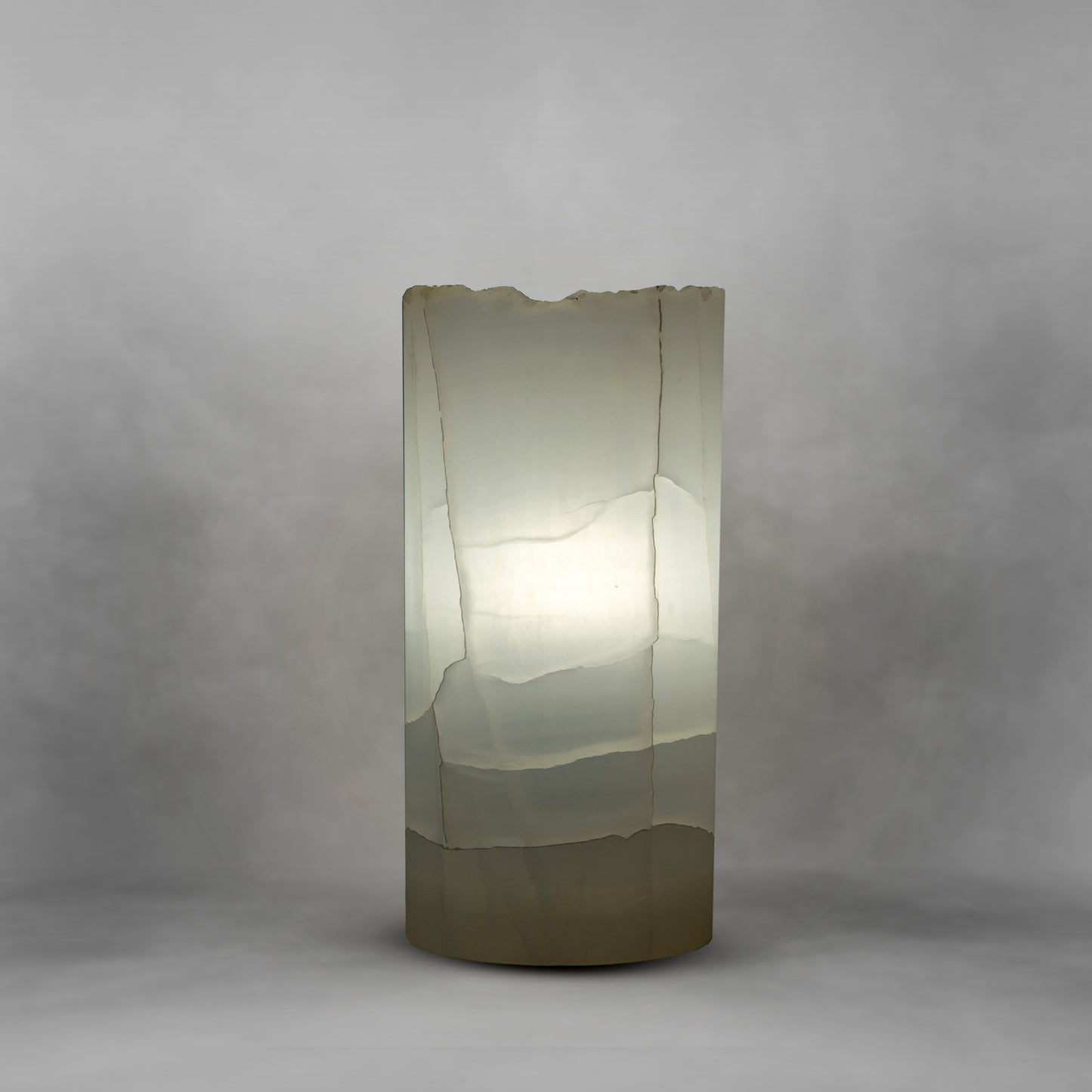 White Fracture Series 105, sophisticated onyx table lamp with irregular top