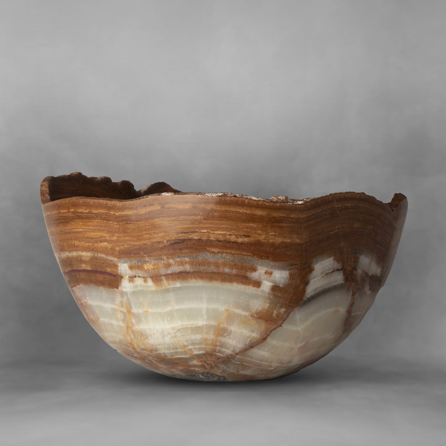 Luxury super bowl, brown and white onyx