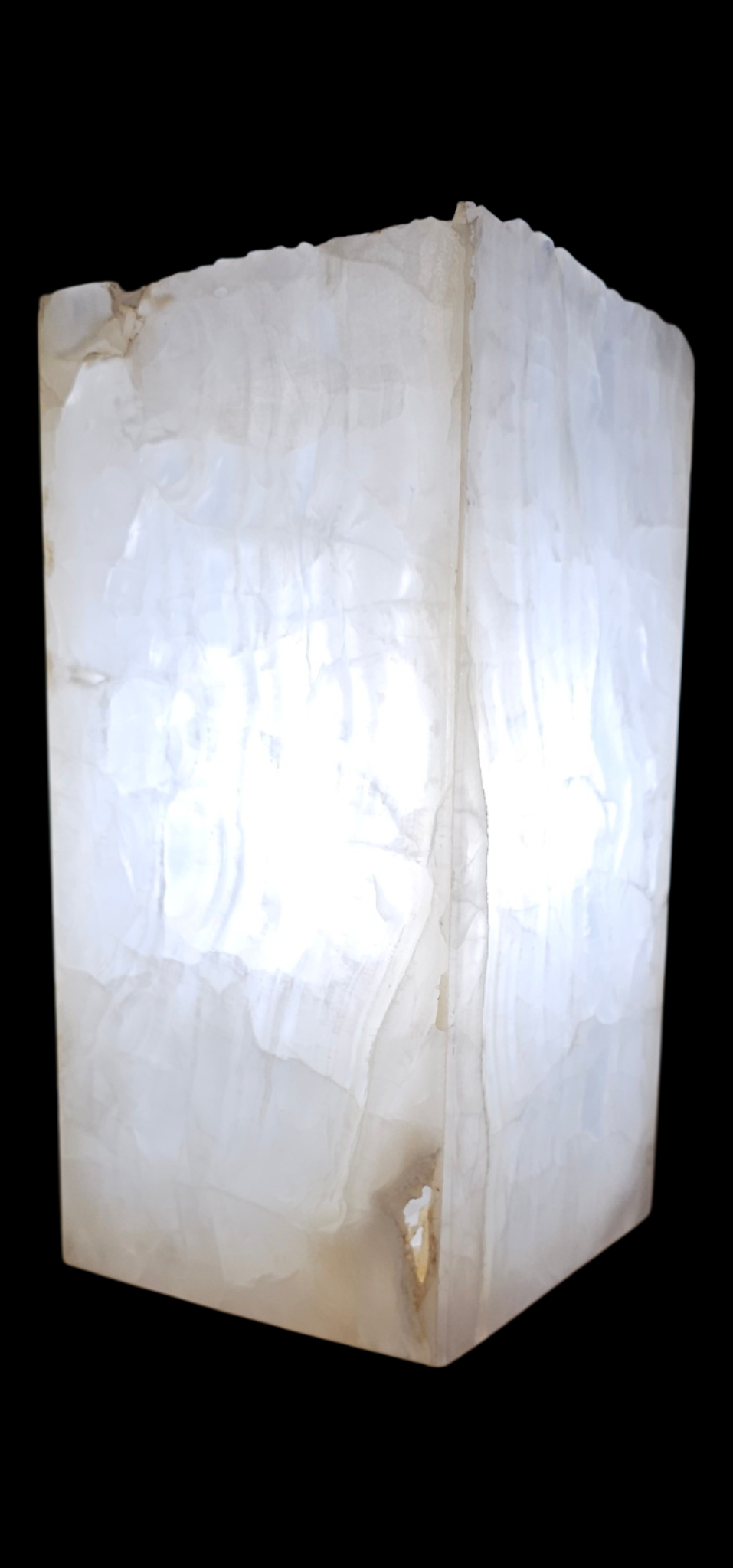 White Fracture Series, sophisticated onyx table lamp with Natural Edge top